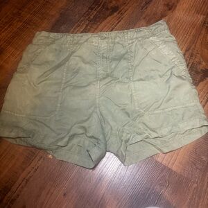 Social Standard Olive Green Shorts Women’s XL Utility Lightweight Relaxed Fit
